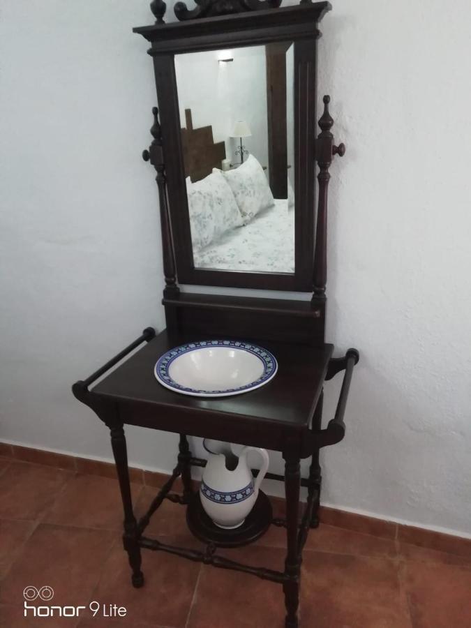 Casa Cueva El Almendro Guest House Pegalajar ภายนอก รูปภาพ