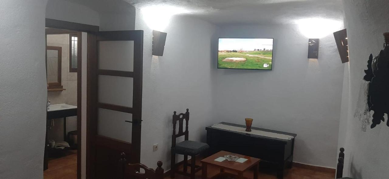 Casa Cueva El Almendro Guest House Pegalajar ภายนอก รูปภาพ