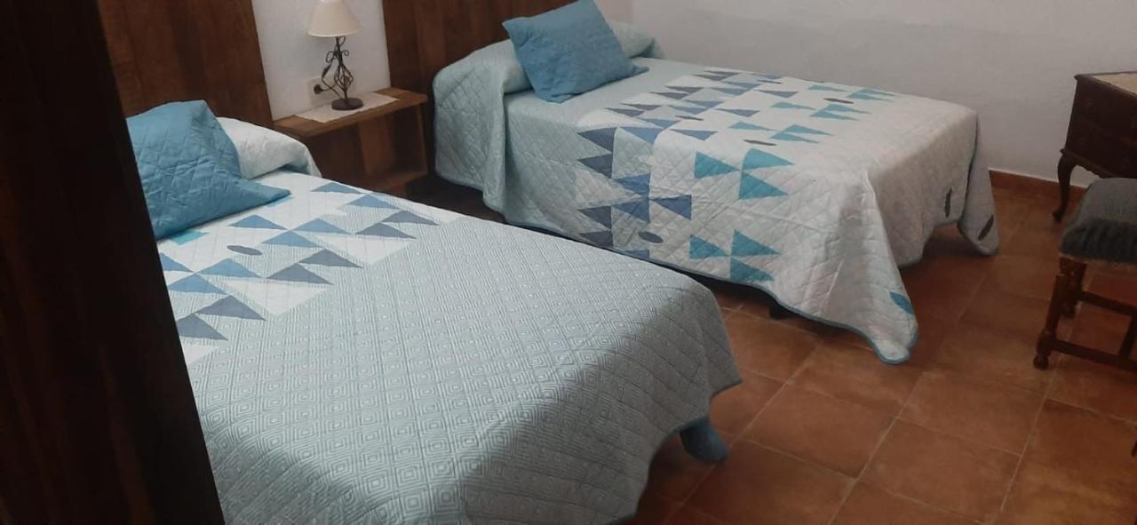 Casa Cueva El Almendro Guest House Pegalajar ภายนอก รูปภาพ
