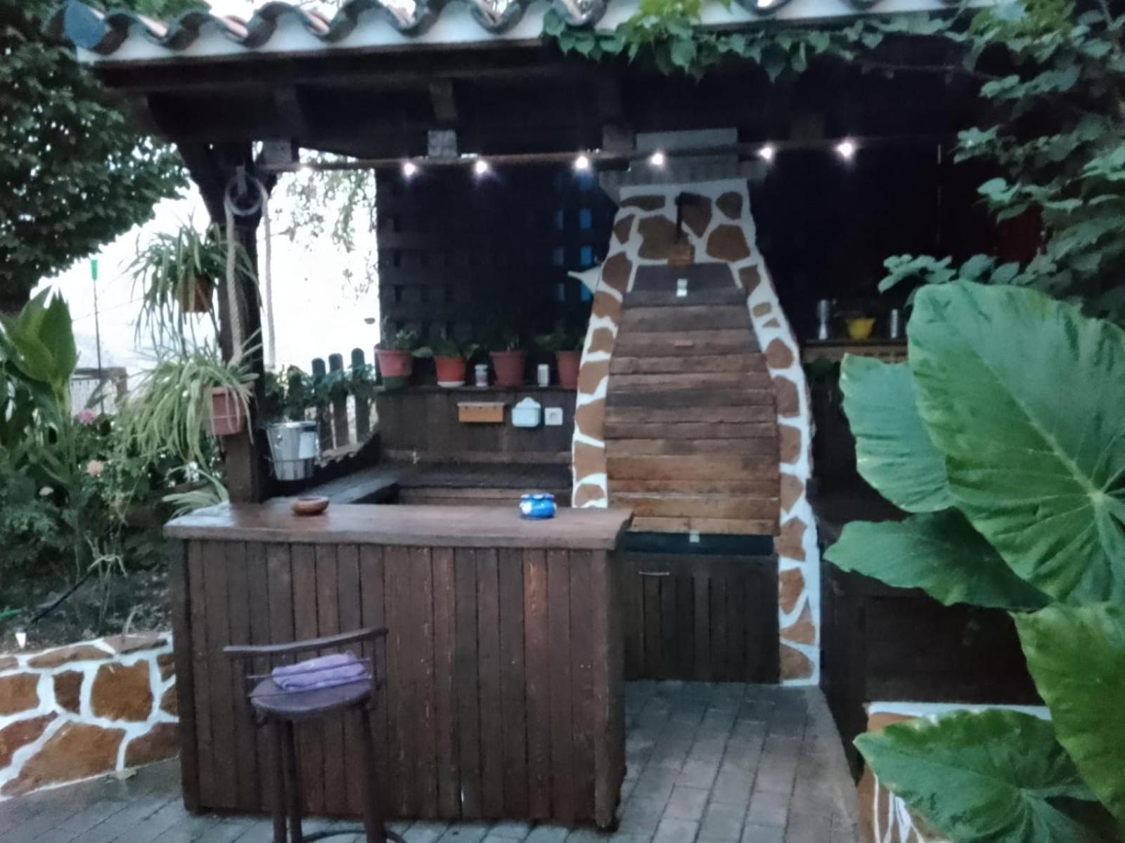 Casa Cueva El Almendro Guest House Pegalajar ภายนอก รูปภาพ